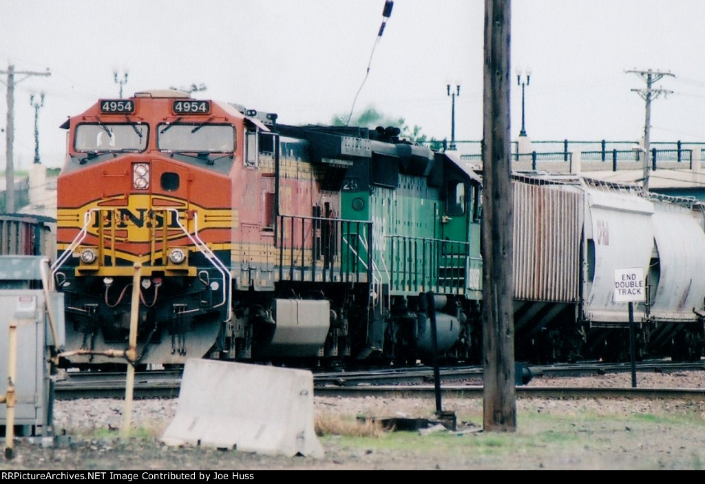 BNSF 4954 East